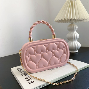 新款时尚简约便携单肩包互联网流行链条斜挎包 - Product Image 2