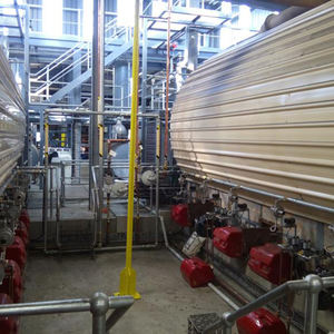 เปลี่ยนยางเสียเป็นน้ำมันเชื้อเพลิงที่มีความจุ10ตันต่อวันอุปกรณ์ไพโรไลซิสที่ทนทาน - Product Image 4