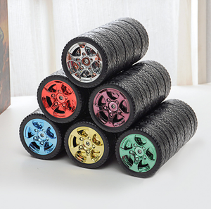 Thermos en acier inoxydable 304 <span class=keywords><strong>de</strong></span> 300 ml au design classique en forme <span class=keywords><strong>de</strong></span> roue <span class=keywords><strong>de</strong></span> voiture avec poignée, isolation <span class=keywords><strong>de</strong></span> 6 à 12 heures pour les voyages en voiture - Product Image 2