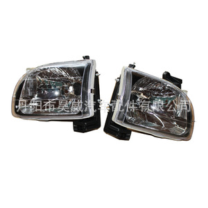 Faro anteriore Toyota Tacoma 81110-04110 H11 55W 6000Lm alogeno per trasmissione AT - Product Image 1