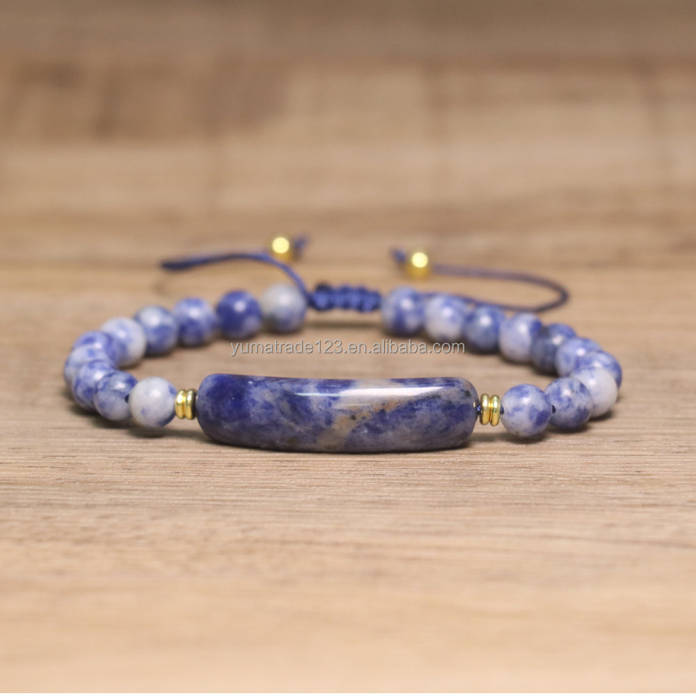 Pierre à points bleus