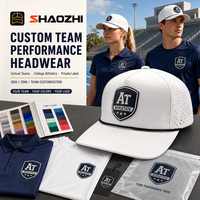 Casquette d'équipe sportive scolaire personnalisée à 5 panneaux, performance, avec cordon, perforations laser, respirante, résistante à l'eau, patch en silicone, logo d'équipe