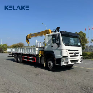Camion-grue hydraulique HOWO 6x4 personnalisé de 60 tonnes pour chantier de construction 360 °   Grue à flèche télescopique rotative de 22 m de longueur - Product Image 6