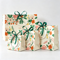Sac cadeau en papier, motif floral de dessin animé Happy Times, sac à bonbons, sac souvenir, sac de rangement, ruban vert, logo personnalisé, vente en gros