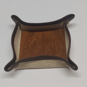 Bandejas de cuero genuino de alta calidad Bandeja de servicio de cuero con tema real El tema de varios colores está disponible en el hogar interior y exterior - Product Image 1