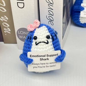 Poupée en peluche pomme de terre au crochet faite à la main, mini amigurumi de 8 cm, jouet en coton, décoration d'intérieur - Product Image 5