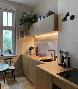 Armoires intégrées personnalisées pour toute la maison, style gothique cool, espace ouvert, petite pièce, armoire murale intégrée pour la cuisine - Product Image 6