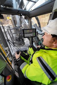 Epiroc SmartROC D65 rupsvoertuig, volledig hydraulische boorinstallatie voor mijnbouw met geïntegreerde DTH-boor voor de mijnbouw van cementgrondstoffen - Product Image 5