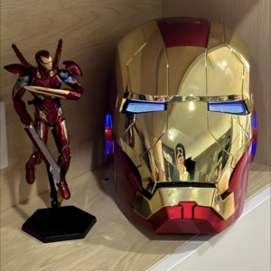 functioning iron man helmet MK50 Iron Man chest mechanical structure design 2 Wearable by real people –