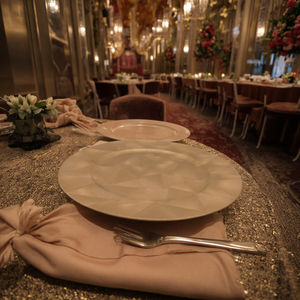 Piring Makan Melamin Plastik Warna Emas <span class=keywords><strong>13</strong></span> Inci, Grosir Pabrik, Warna Sesuai Pesanan, Set Piring Makan untuk Pernikahan, Ramah Lingkungan, Modern - Product Image 4