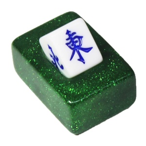 Mahjong Americano: Indicador de Viento de Cristal, Fichas del Distribuidor, Direcciones Este, Sur, Oeste, Norte, Centro, Dragón Rojo, Posición del Distribuidor para 4 Jugadores - Product Image 3