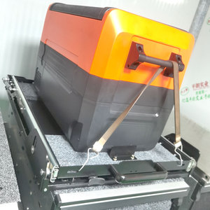 VRD4X4 Deslizador Inclinable para Refrigerador, acceso sin esfuerzo al refrigerador con cierre seguro - Product Image 1