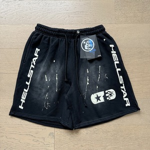 Nuovi arrivi estivi, pantaloncini casual lavati con stampa fiamma, pantaloncini a cinque tasche da uomo Hell Star di marca trendy. - Product Image 1