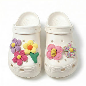 Calzado Infantil de Invierno y Primavera, Estilo Coreano, con Dibujos Animados Navideños, de EVA, Impermeable, Transpirable, Ecológico, de Secado Rápido y Ligero - Product Image 1