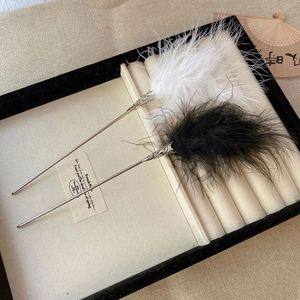 Pasador para el Cabello con Plumas Blancas y Negras, Estilo Chino Moderno, Simple e Innovador, Accesorio para el Cabello Hanfu, Joyería para Mujer - Product Image 6