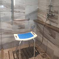 Chaise de douche pour l'intérieur de la douche - Tabouret de bain antidérapant avec assise rembourrée et trous pour la baignoire et la salle de bain