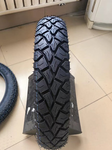 Pneus de <span class=keywords><strong>moto</strong></span> CEA GRIPP X5 neufs fabriqués en Inde, motif durable, grande vente, 100/90-17 300-17, <span class=keywords><strong>pneu</strong></span> tubeless - Product Image 4