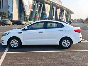 Voiture d'<span class=keywords><strong>occasion</strong></span> 2015 <span class=keywords><strong>Kia</strong></span> K2 berline 1.4L TOP Transmission automatique - Product Image 3