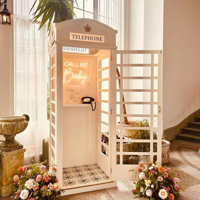 Factory Price Custom Event Decor Telephone Booth Metal Telephone Booth Box  for Wedding Party with Neon Sign