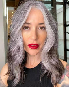 Peluca con malla frontal recta corta de cabello humano Bob con reflejos grises, pelucas de cabello humano de colores mezclados con sal y pimienta para <span class=keywords><strong>mujer</strong></span> - Product Image 3