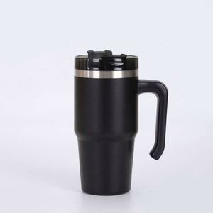 Vaso de Viaje de Acero Inoxidable de 20 oz con Capacidad de Vaso Térmico y Producción de Botellas con Aislamiento al Vacío - Product Image 3