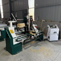 Tour à bois CNC à alimentation automatique pour la fabrication de rampes d'escalier en bois, de mains courantes et de décorations artisanales, avec longueurs de processus personnalisées de 1m, 1,5m, 2m, 3m