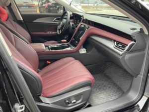 Inventario di <span class=keywords><strong>Auto</strong></span> Usate Economiche all'Ingrosso: Hongqi H5 1.5T DCT Sedan 2025 di <span class=keywords><strong>Seconda</strong></span> <span class=keywords><strong>Mano</strong></span> - Product Image 5