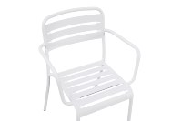 Fauteuil d'extérieur empilable en métal avec revêtement en poudre résistant aux intempéries pour patio, restaurant, jardin