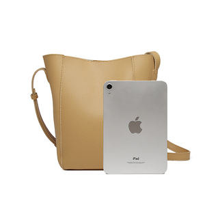 Nuevo bolso bandolera de moda con diseño único, bolso tipo cubo para mujer, para el día a día. - Product Image 6