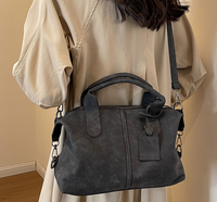 Bolso de Mano de Mujer de Cuero PU Lavado de Fábrica Alibaba 2026, Cierre de Cremallera, Nuevo Diseño, Bolso de Mano Casual Diario de Invierno, Bolso de PU para Exteriores, OEM