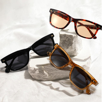 Lunettes de soleil carrées polarisées UV400 en acétate élégantes et personnalisables pour hommes et femmes, idéales pour la conduite en extérieur