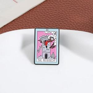 Distintivo in Lega di Zinco Placcato Nichel Nero - Parodia della Torre dei Tarocchi Femminista - Distintivo in Metallo Punk Patriarcato per Femministe e Regali - Product Image 2