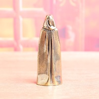 1 pièce Petite figurine artisanale de bureau en laiton noir antique, motif Chasseur de morts, pour décoration intérieure, vente en gros