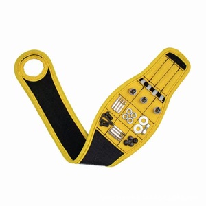 Support magnétique pour outils de poignet, bracelet ajustable à boucle auto-agrippante, aimant puissant pour vis, écrous, embouts, pièces métalliques, conception à boucle de rangement - Product Image 1