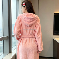 Robe de nuit en flanelle épaisse pour l'hiver, sensation haut de gamme, couleur unie, légère et chaude, pyjama doux, peignoir pour femmes