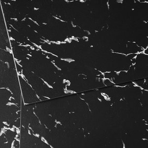 Carreaux de sol en vinyle à texture de marbre noir auto-adhésifs de 1.5mm d'épaisseur 12x12 pouces 50 carreaux à peler pour une cuisine de bricolage facile - Product Image 1