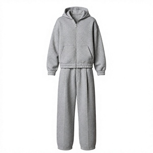 Completo <span class=keywords><strong>Tuta</strong></span> Sportiva Invernale Grigia con Cappuccio e Zip, in Cotone Pesante, Composta da Felpa con Cappuccio e <span class=keywords><strong>Pantaloni</strong></span> della <span class=keywords><strong>Tuta</strong></span>, Vestibilità Ampia, Due Pezzi, <span class=keywords><strong>Outfit</strong></span> Casual - Product Image 1