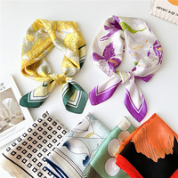 Nouvelle haute qualité jasmin pivoine fleur motif écharpe en gros mode soie-comme les femmes 70 Satin foulards carrés