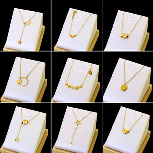 Venta al por mayor barato joyería de acero inoxidable impermeable estrellas Luna flores mariposa corazón collar señoras clavícula cadena joyería - Product Image 1