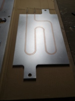 Dissipateur thermique à refroidissement liquide personnalisé plaque froide en aluminium avec tubes de cuivre plaque de refroidissement par eau