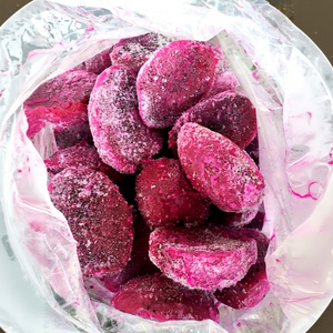 Tranches, dés et demi-coupes de fruit du dragon surgelé IQF de qualité supérieure, fruit tropical sucré, emballé sous vide, vente en gros en vrac - Product Image 1
