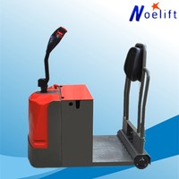 Tracteur de remorquage tactique, pour push-up et entretien d'avions, cargaison et utilisations industrielles