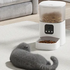 Neueste automatische Futter blasen Pet Feeder ABS Kunststoff WiFi Smart Video Style Pet Feeder für Hunde katze Smart Pet Feeder mit Kamera