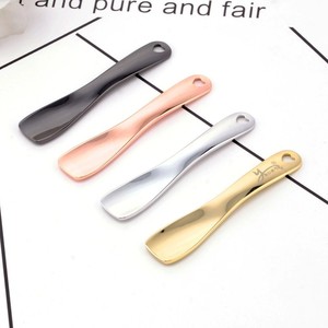 Spatola cosmetica di lusso per la cura della pelle in metallo - Product Image 3