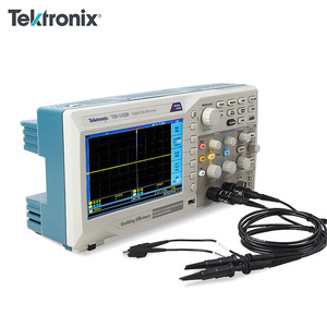 Oscilloscope numérique à double canal Tektronix TBS1202C, bande passante 100 MHz, générateur de signal, portable, fréquence d'échantillonnage 1 GS/s, 8 bits - Product Image 2