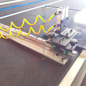 Semi-automatic <b>Laminated</b> Glass Cutting <b>Machine</b> PLC Control Dual Cutters Work Simultaneously to Guarantee Consistent Cutting Sell - Product Image 3