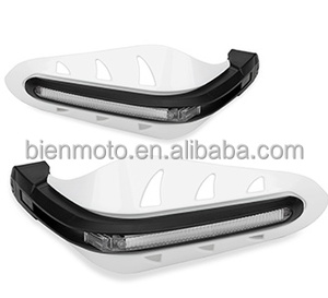 Accessori per Moto Protezione Manubrio Anti-caduta con Luce LED Paramani per Moto Scooter APRILIA <span class=keywords><strong>PEGASO</strong></span> <span class=keywords><strong>650</strong></span> SXV - Product Image 4