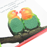 Livre cartonné tactile avec textures en peluche pour le développement sensoriel du bébé