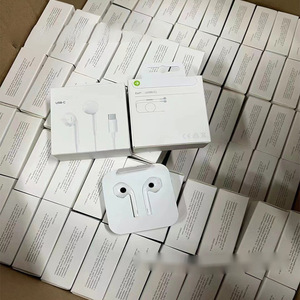Audífonos Intrauditivos Semi Inalámbricos USB C Premium, Compatibles con iPhone 15 Pro Max, Tipo C, Control Remoto con Micrófono - Product Image 4