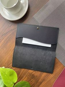 Portafoglio Antico Nero in Ecopelle Personalizzabile con Logo Dorato e Chiodi in Rame <span class=keywords><strong>per</strong></span> Ristoranti e Caffè, Porta Contanti/Trucchiere - Product Image 4